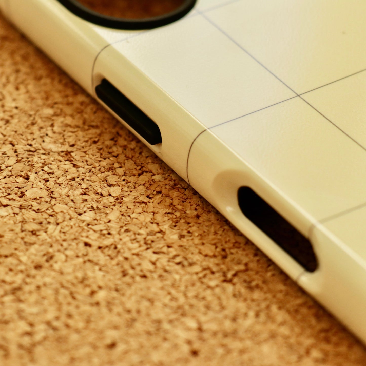 Logo Grid Case-Cream Beige