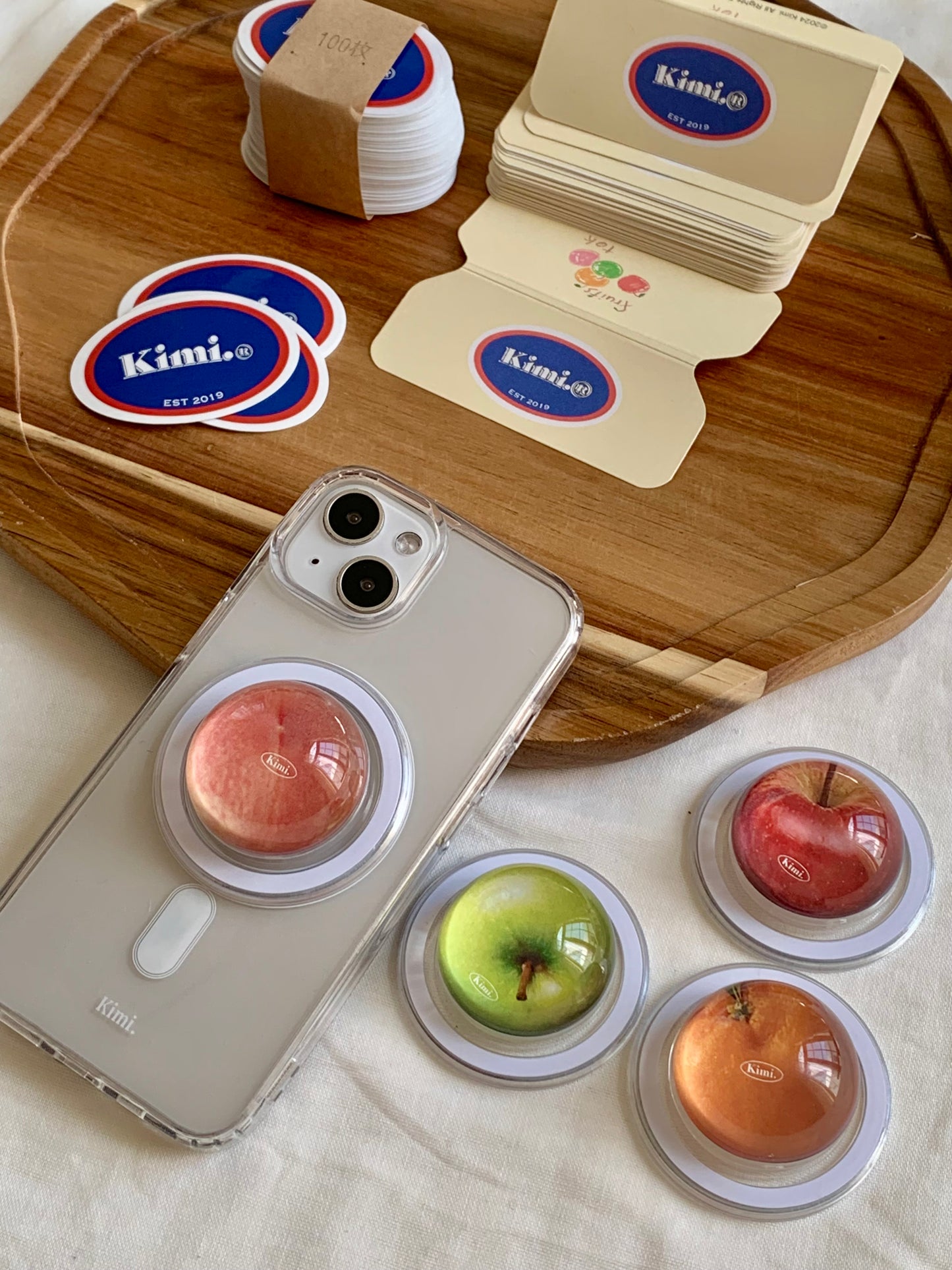 Fruits tok/apple