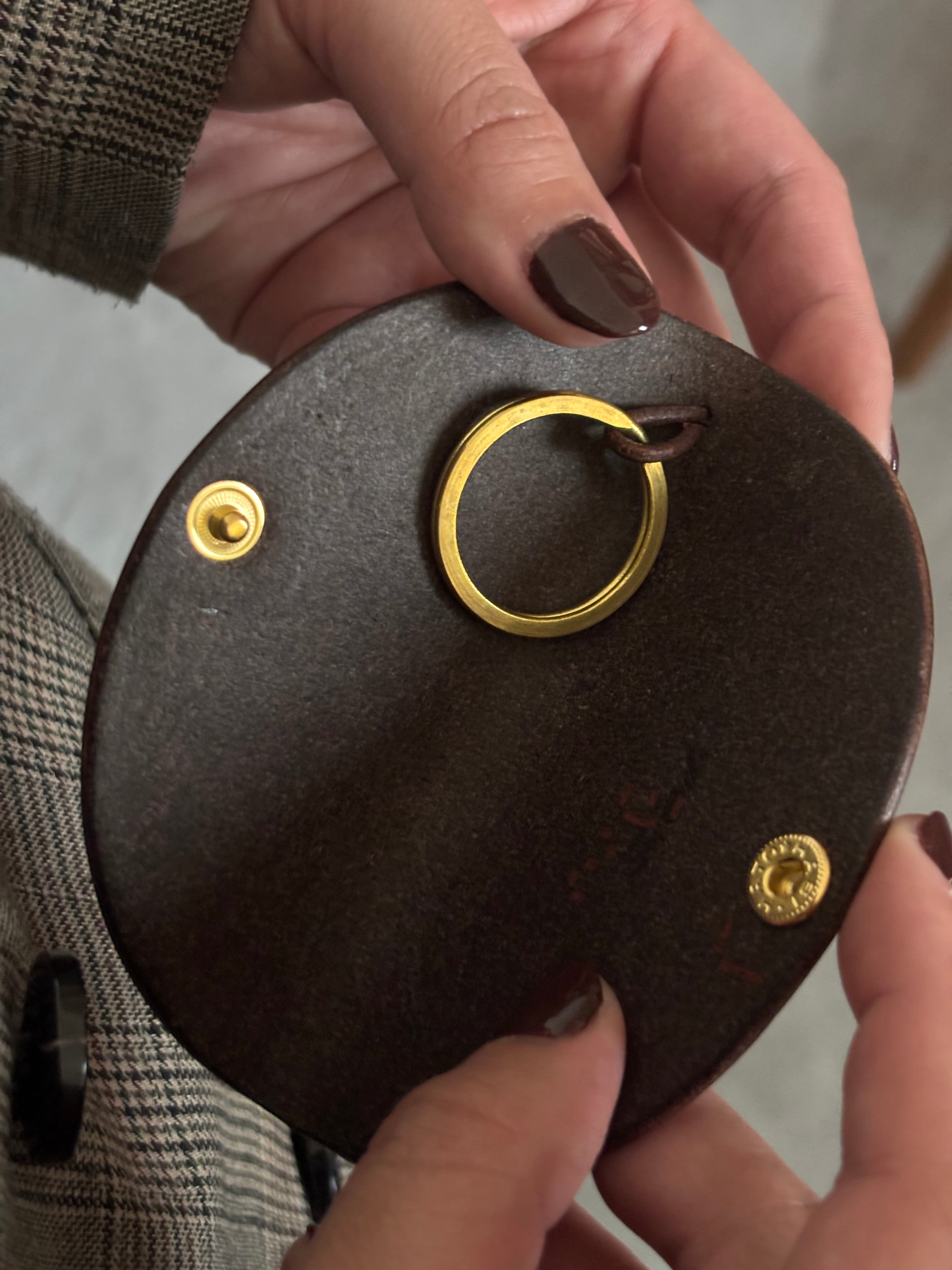 Nubuck Circle Key Case-Dark Brown