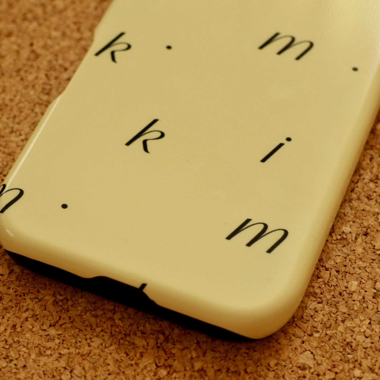 Minimal Letter Case – Butter