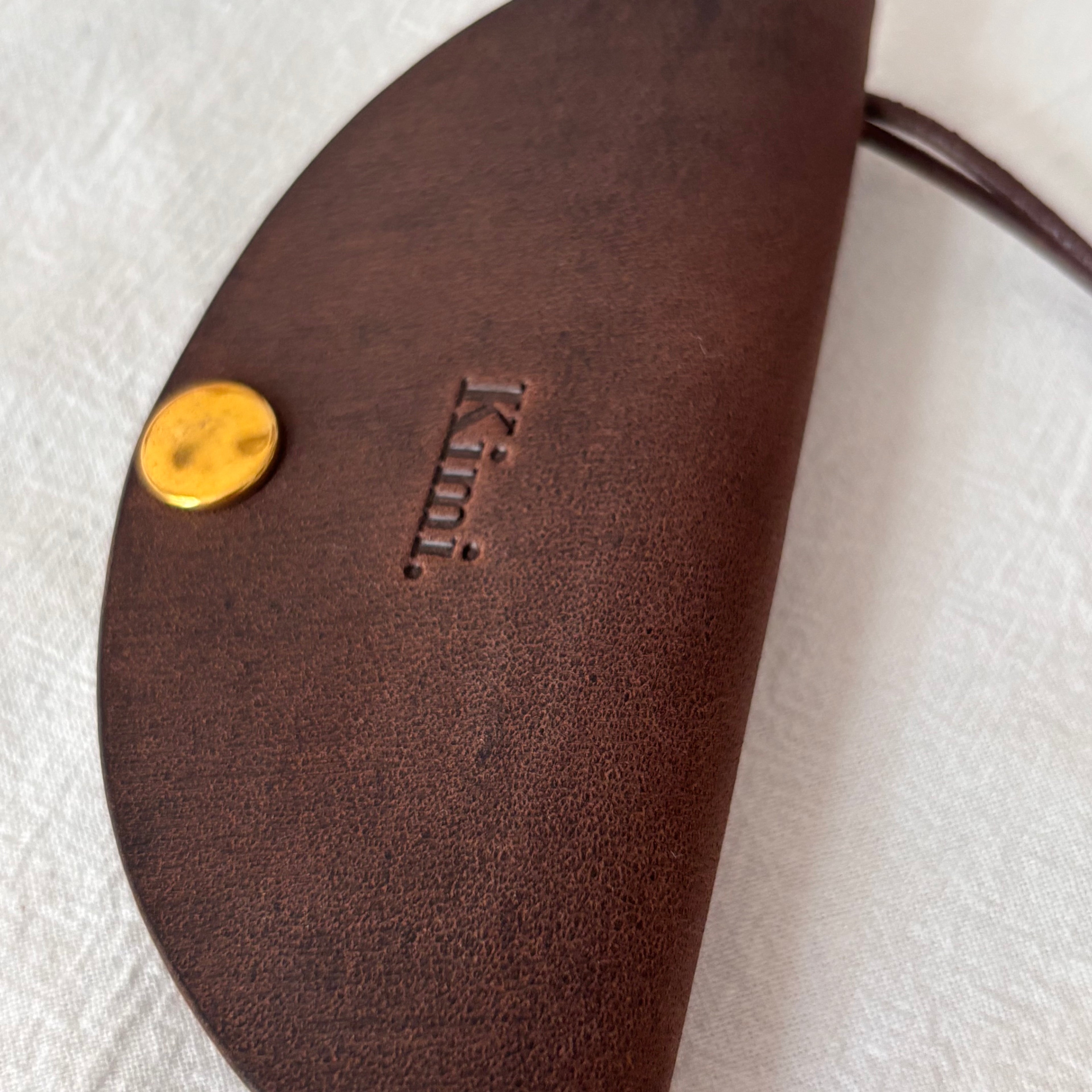Nubuck Circle Key Case-Dark Brown