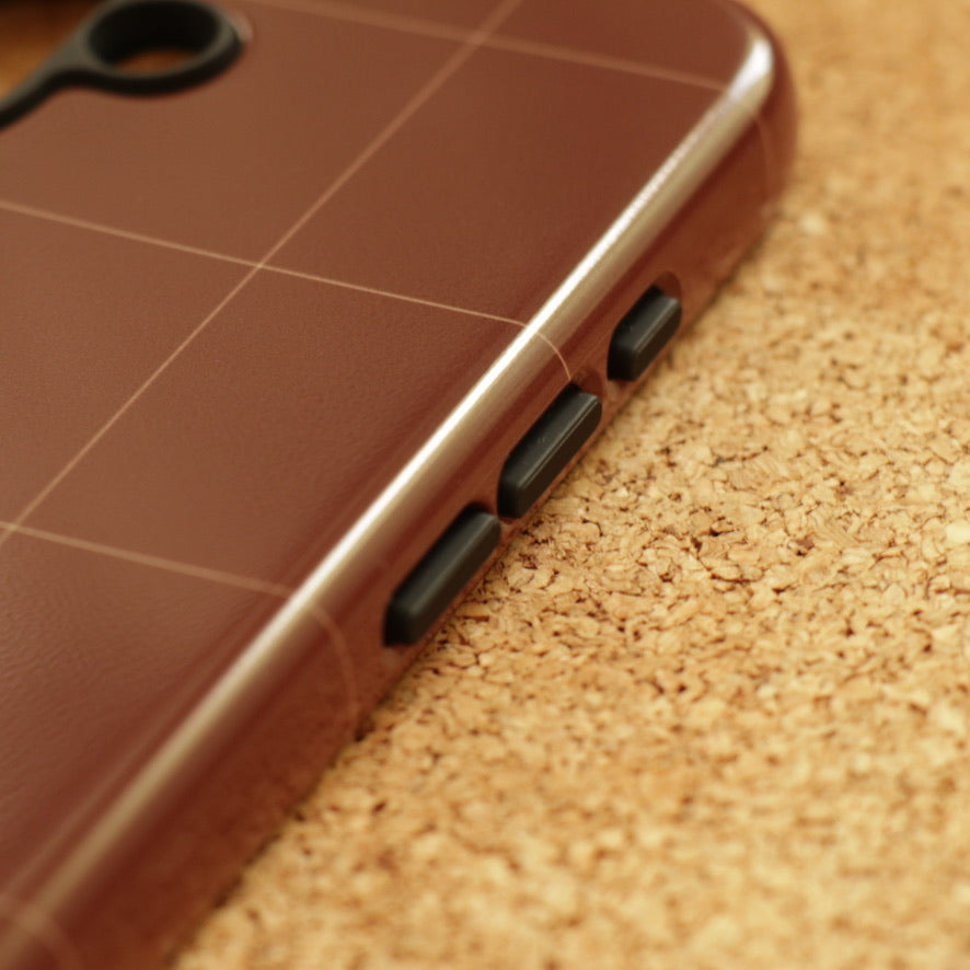 Logo Grid Case-Brown