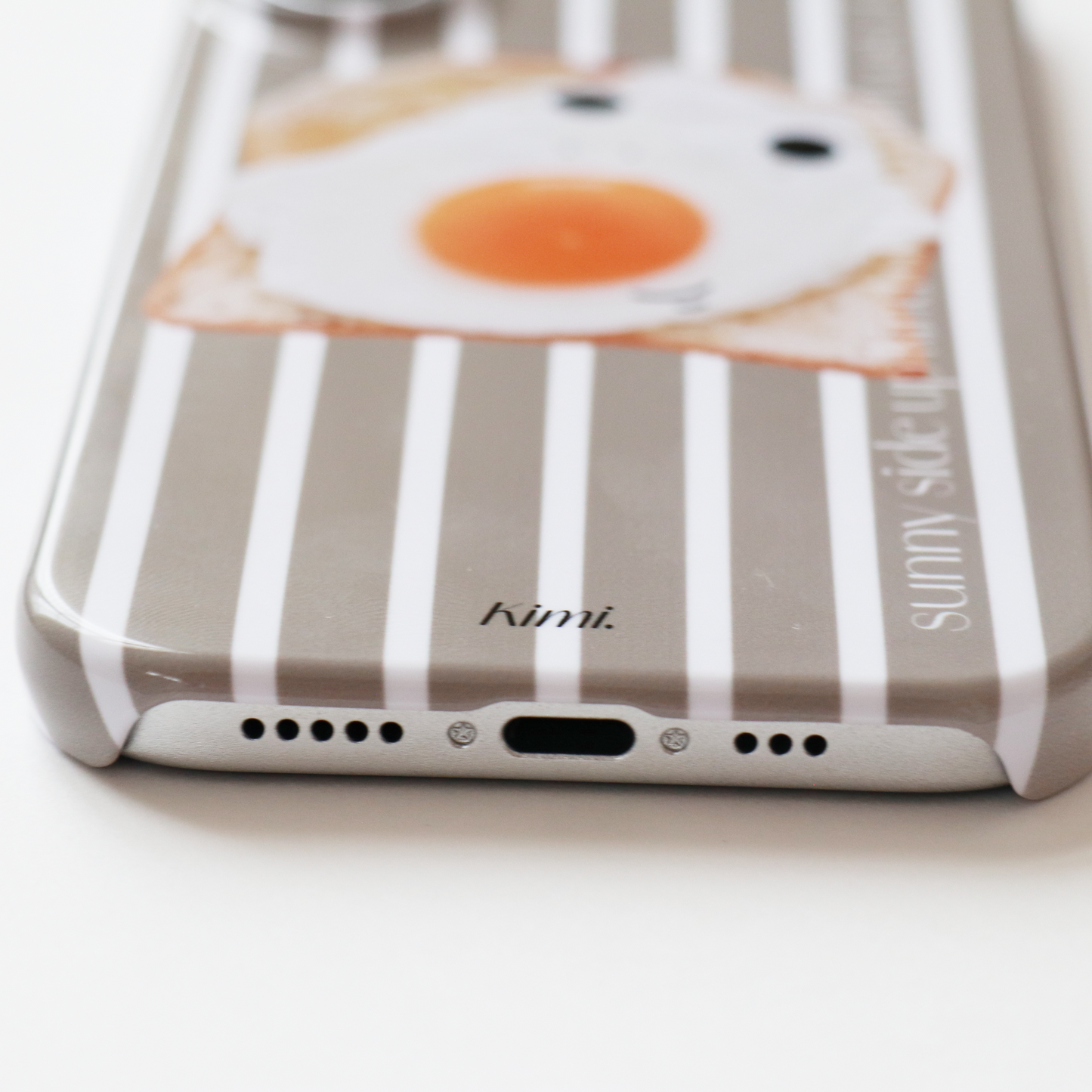 トーストとめだまやきみくんのスマホケース
