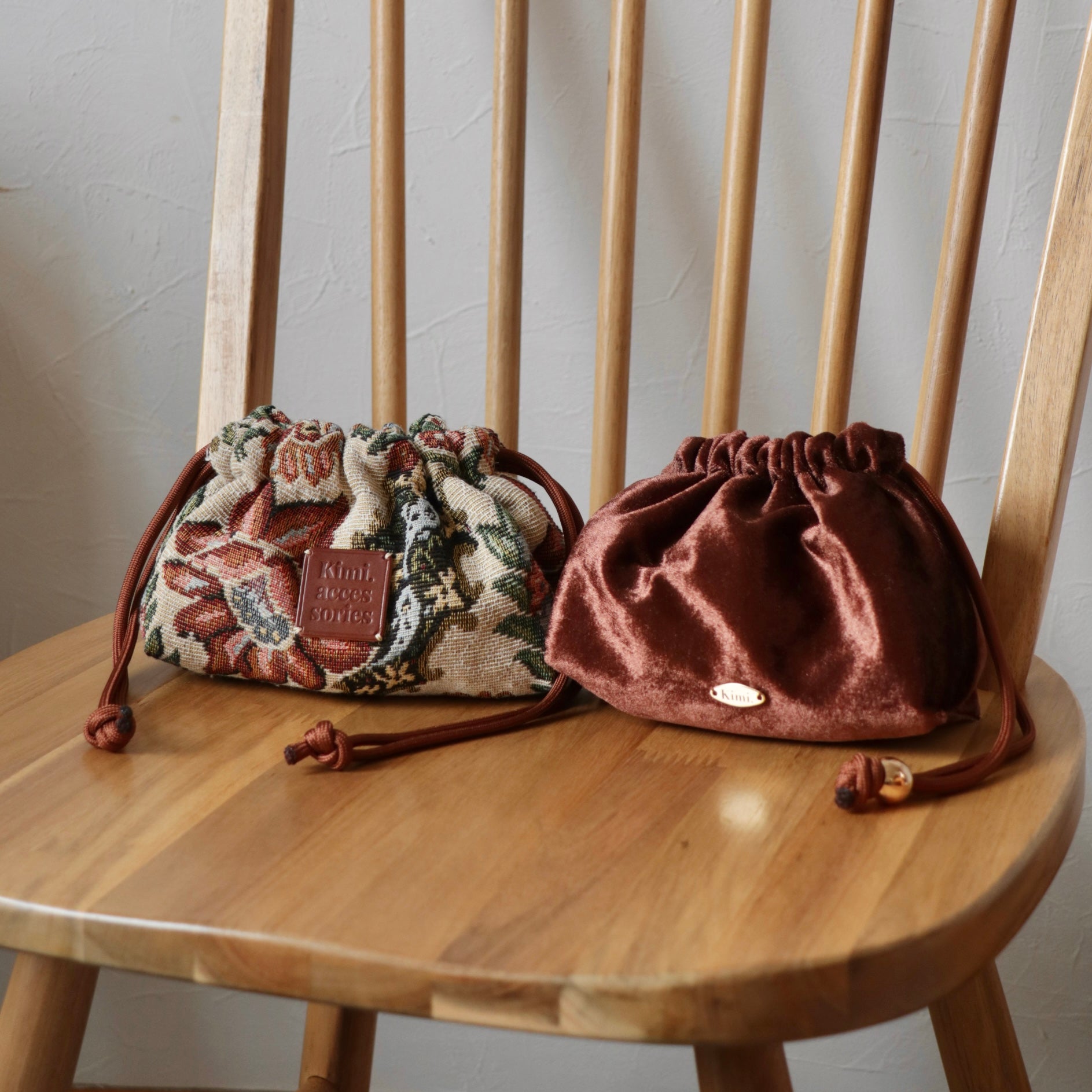 Floral Gobelin Pouch (Beige)｜花柄ゴブラン巾着ポーチ（ベージュ）