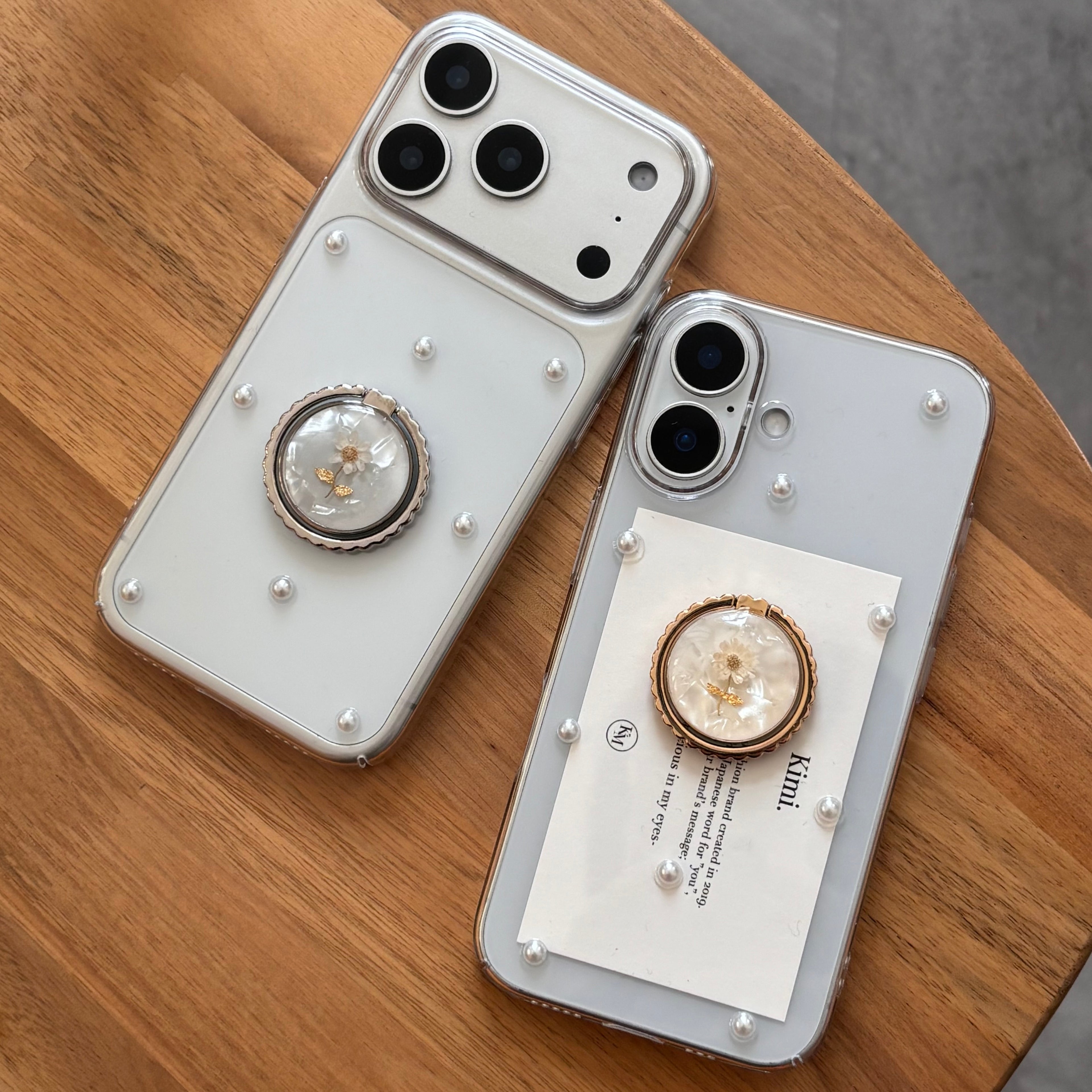 Flower Ring Pearl Phone Case -Gold