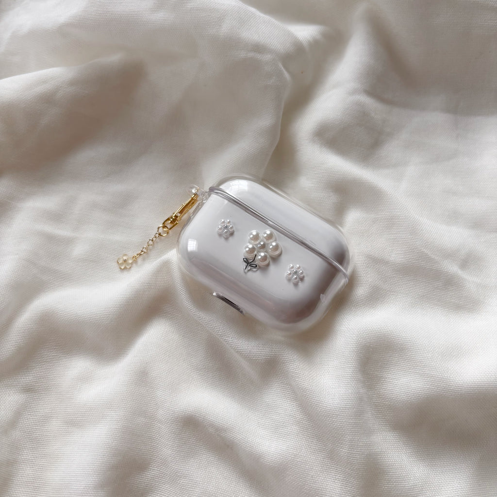 小さなお花のAirPodsケース シルバー