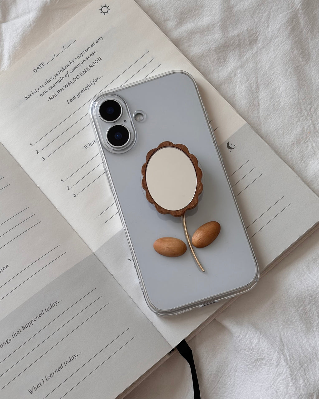 Wood Flower Mirror Grip Case – Natural