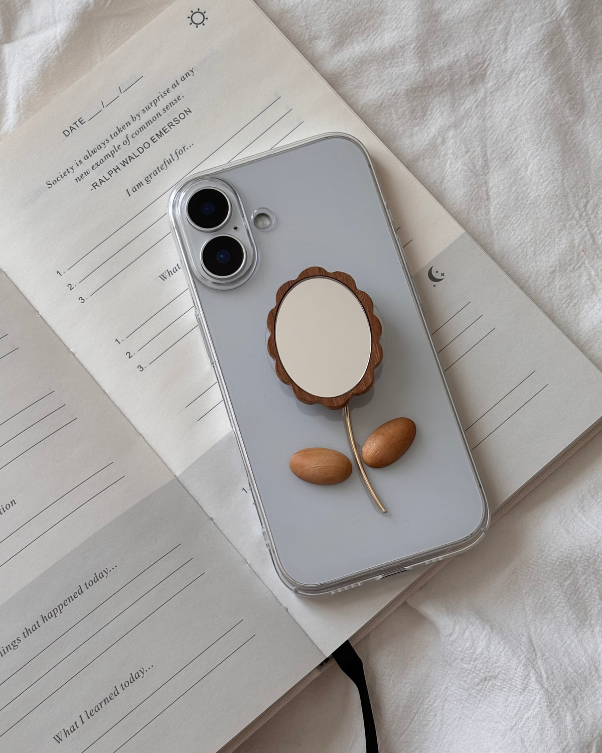 Wood Flower Mirror Grip Case – Natural
