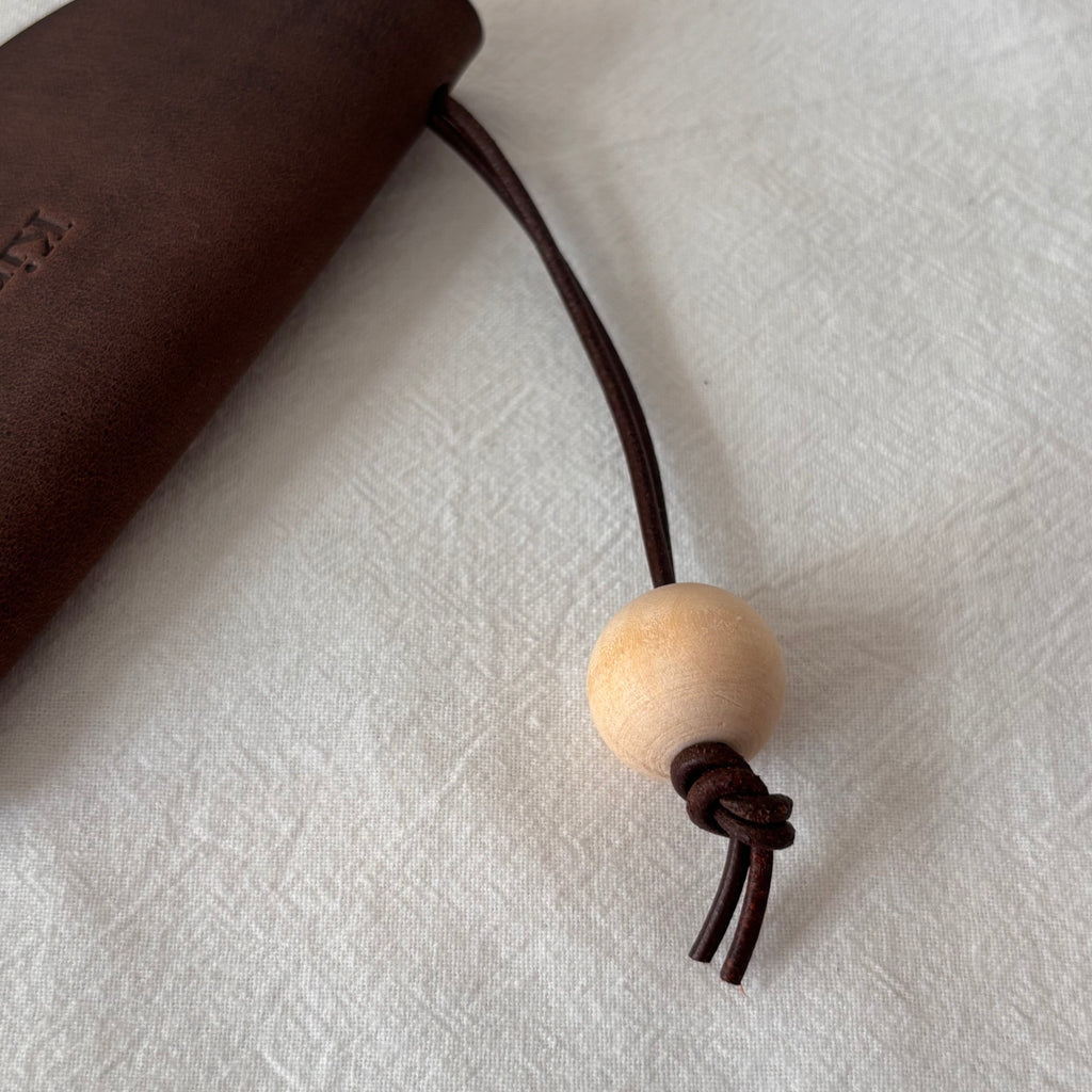 Nubuck Circle Key Case-Dark Brown