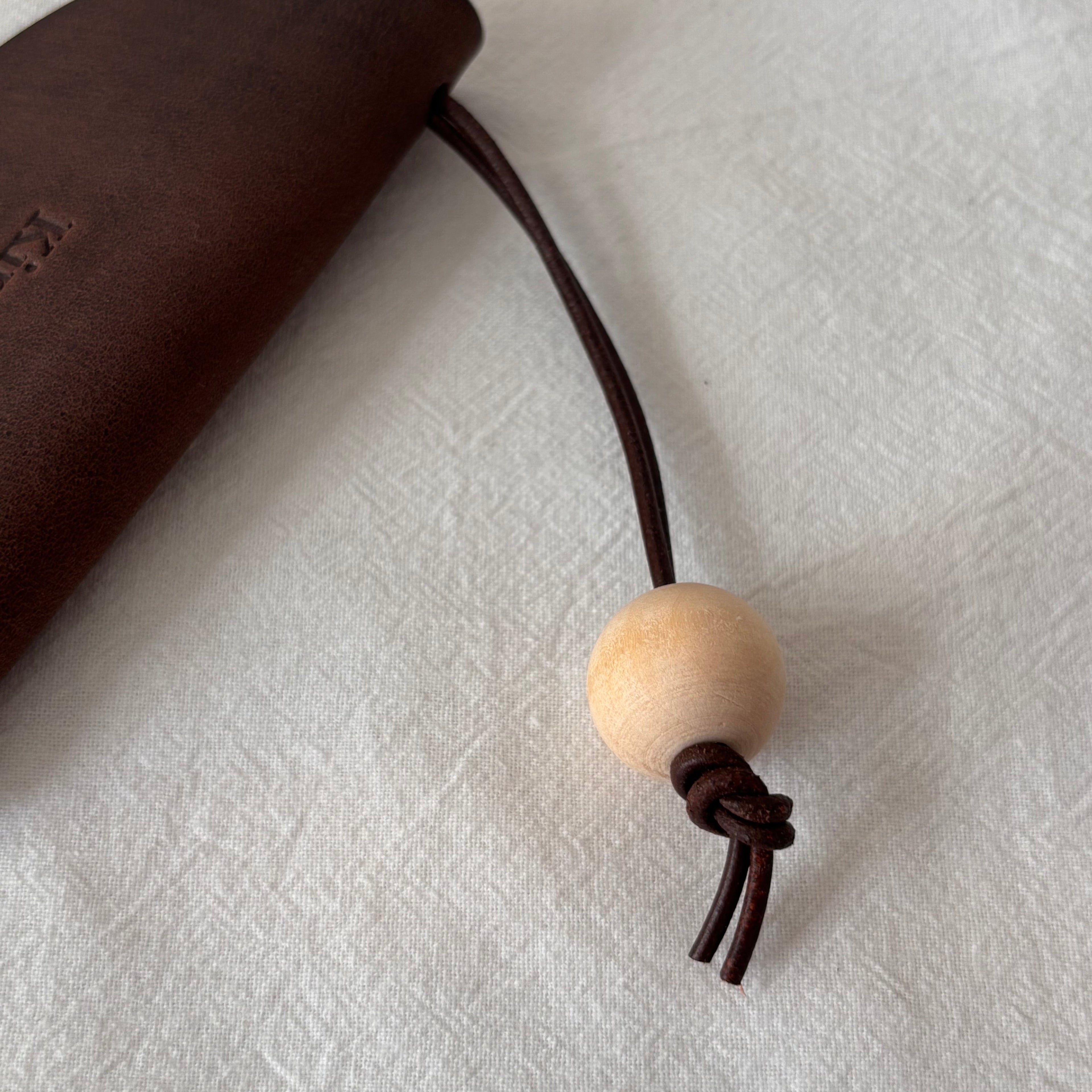 Nubuck Circle Key Case-Dark Brown