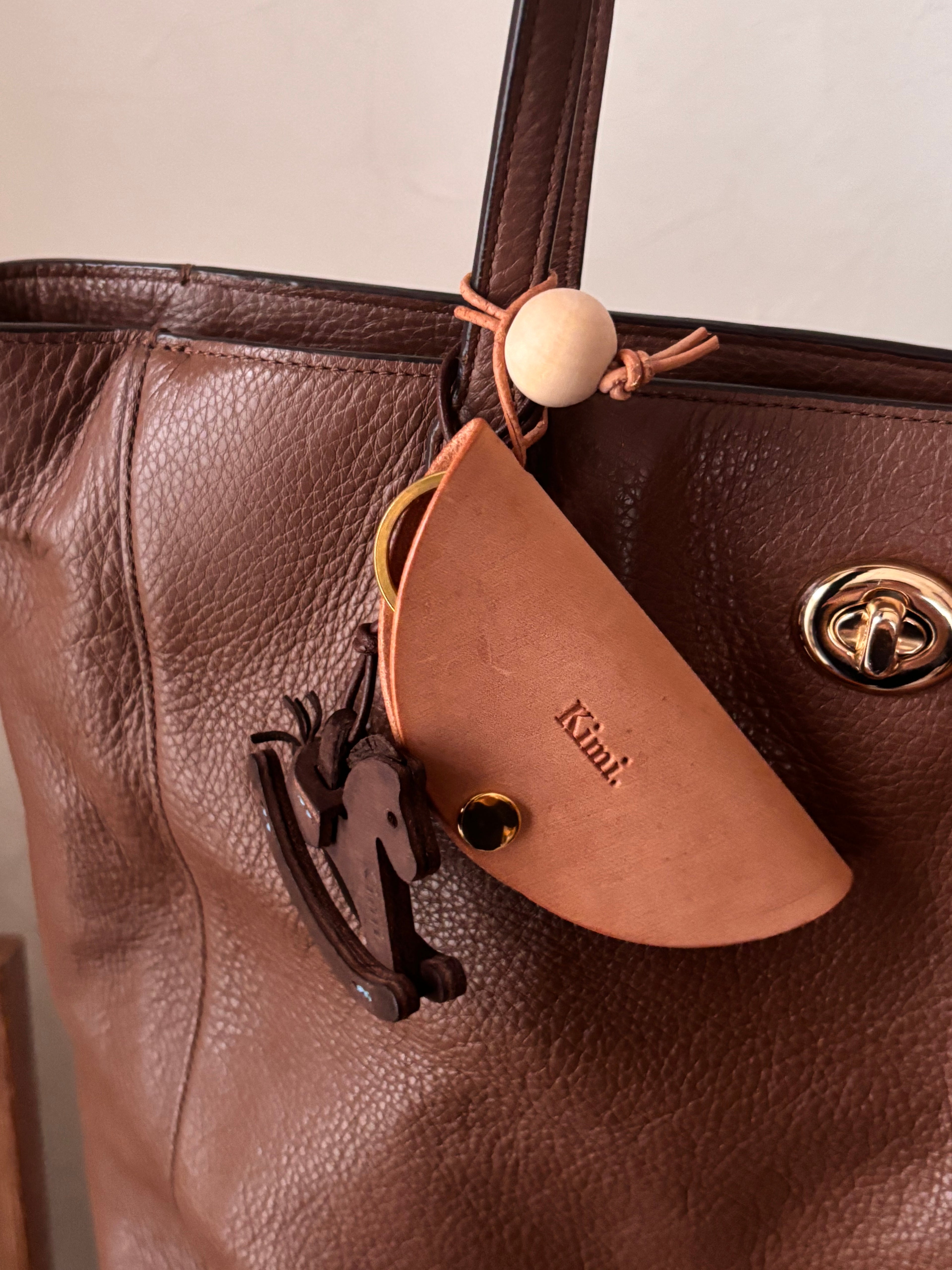 Nubuck Circle Key Case-Camel