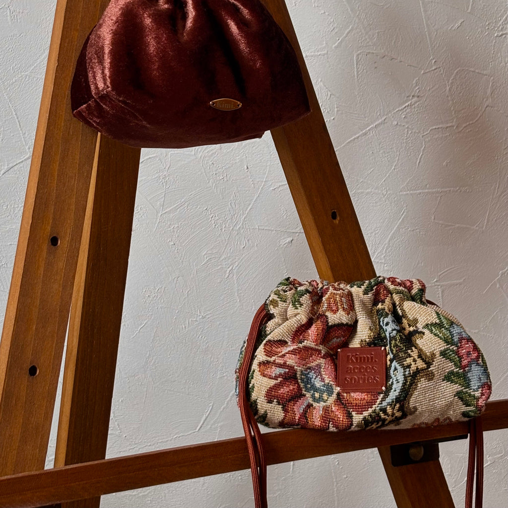Floral Gobelin Pouch (Beige)｜花柄ゴブラン巾着ポーチ（ベージュ）